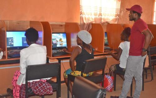 The Survival program at AIC Kanzinwa Child Development Center provides caregivers with the opportunity to learn computer skills. Caregivers can use these skills to help operate their own businesses.